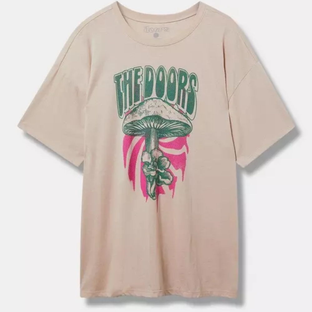 The door is oversized fit cotton crew tee Size 00 Torrid NWT